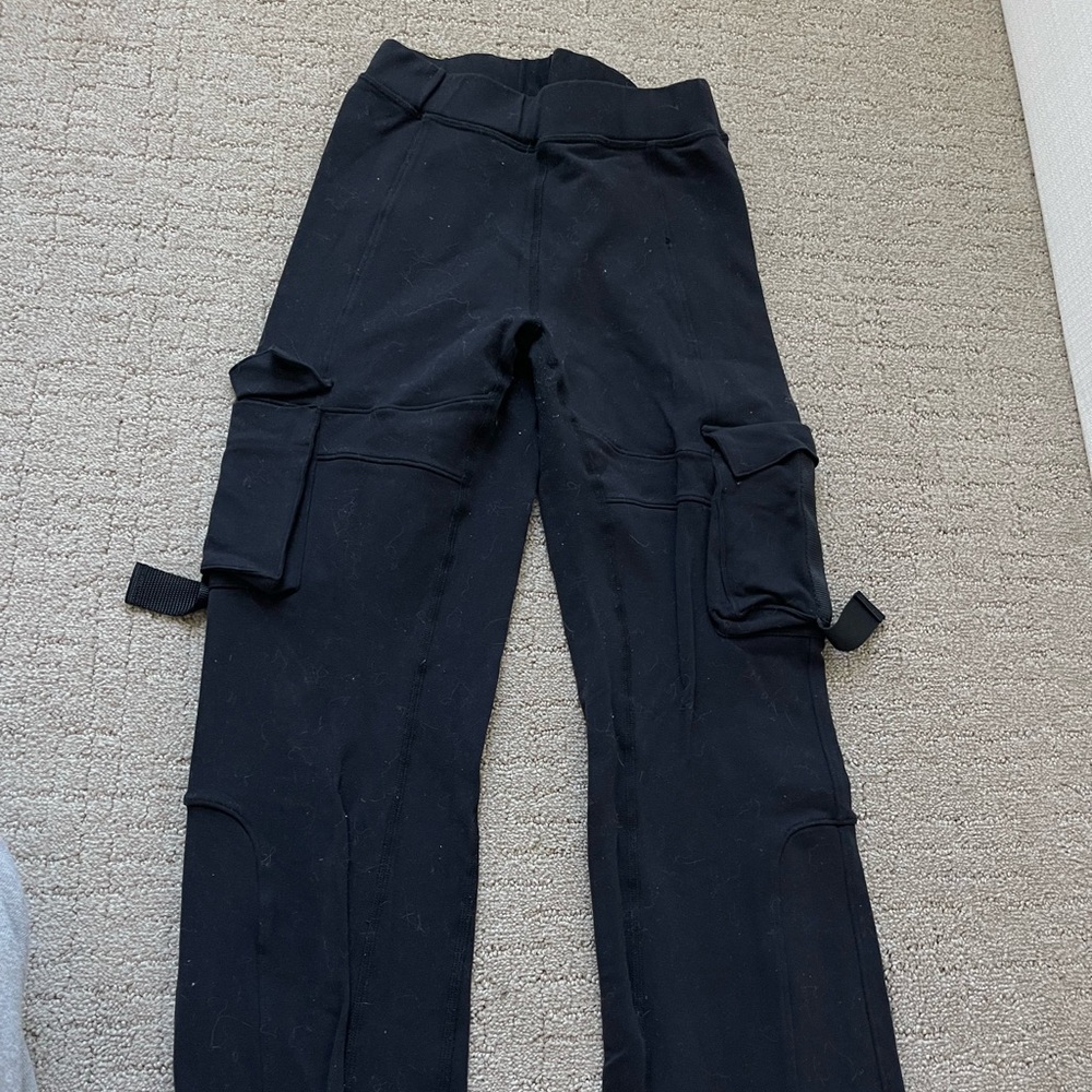 Alo cargo flat legging
